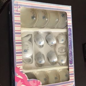 Chilton Toys China Tea Set 17 piece